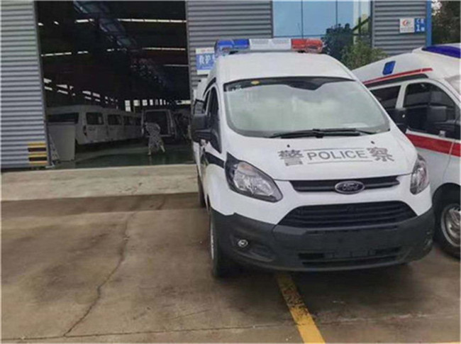 福特警用囚车.jpg