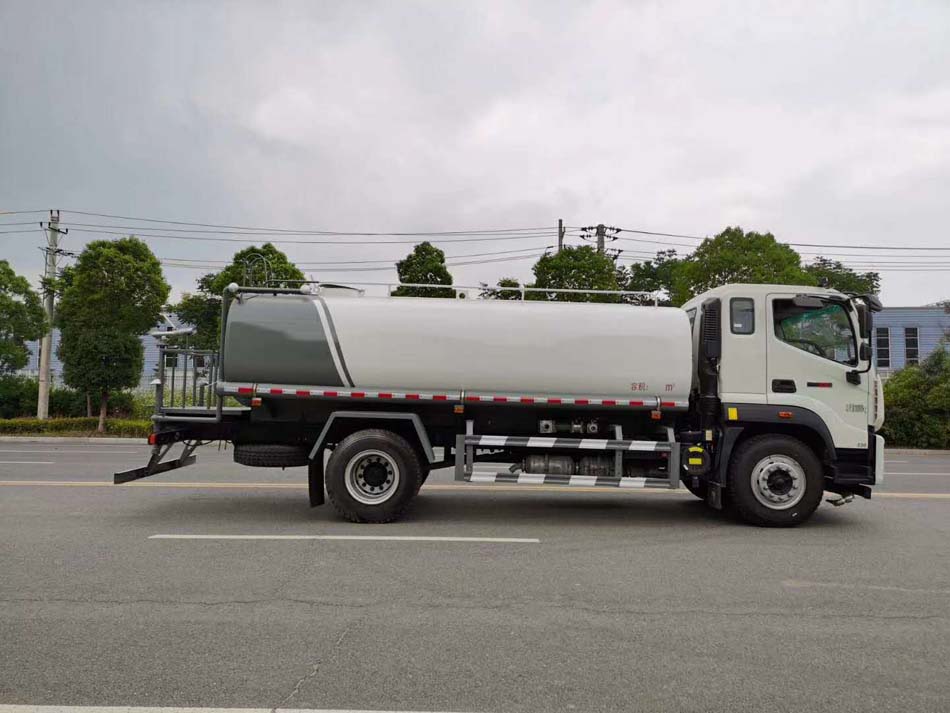 山西洒水车 山西洒水车价格 山西洒水车报价 湖北程力洒水车厂家直销